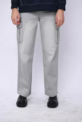 MID-RISE CARGO JEANS