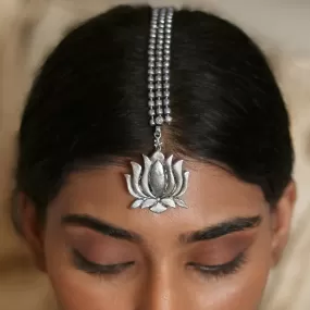 Teejh Vrutika Silver Oxidised Maang Tika